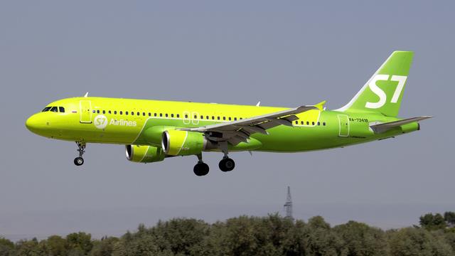 RA-73418:Airbus A320-200:S7 Airlines